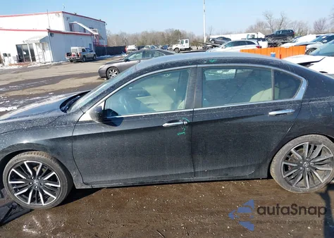 2017 Honda Accord Lx z USA, uszkodzony, nr VIN 1HGCR2F3XHA078647